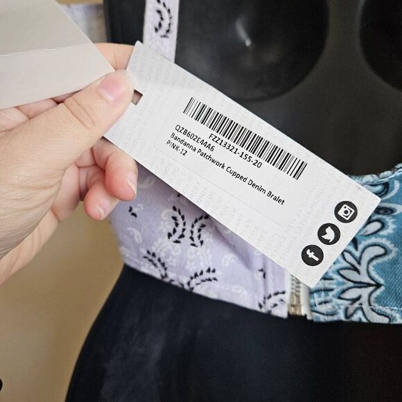 NWT Boohoo Blue Patchwork Denim Bralette Crop Top - Picture 6 of 9